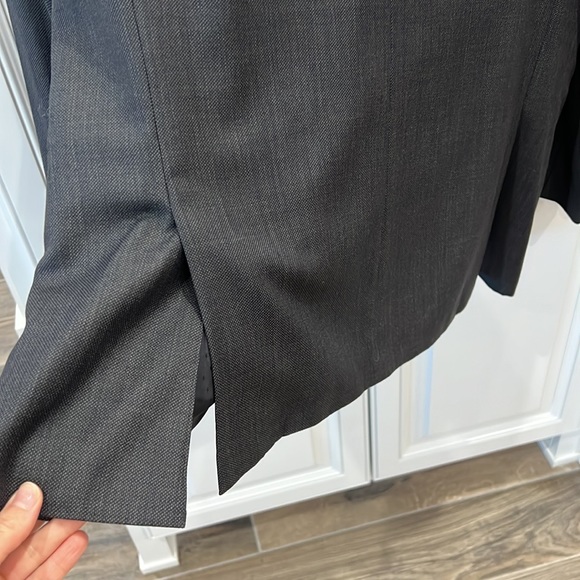 Express suit coat - Picture 7 of 7
